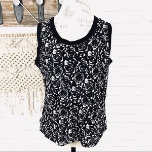 Exclusively Misook black floral top size L